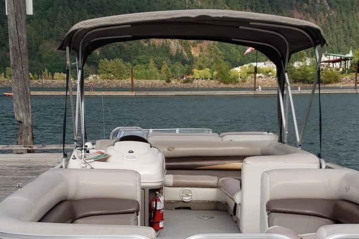 killer's cove boat rentals' pontoon 75 hp rental docked